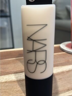 NARS Soft Matte Complete Foundation - brand new in box shade 1 light Siberia